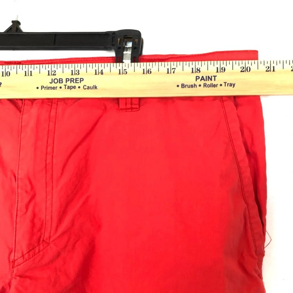 Columbia Flat Front Casual Chino Shorts Men's Size 40W Red Mid Rise‎ Pockets